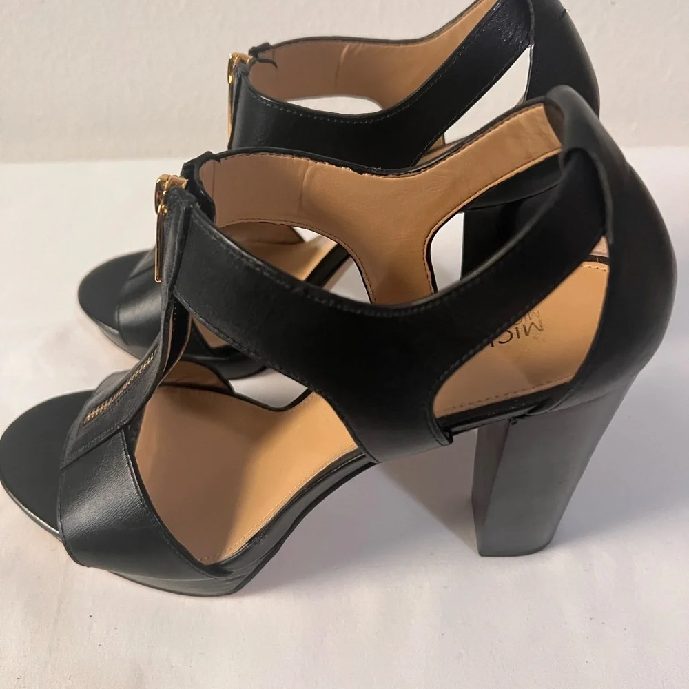 Michael Kors sexy, women’s open toe platform sandals, black, 9‎ 1/2 M, pre-owned